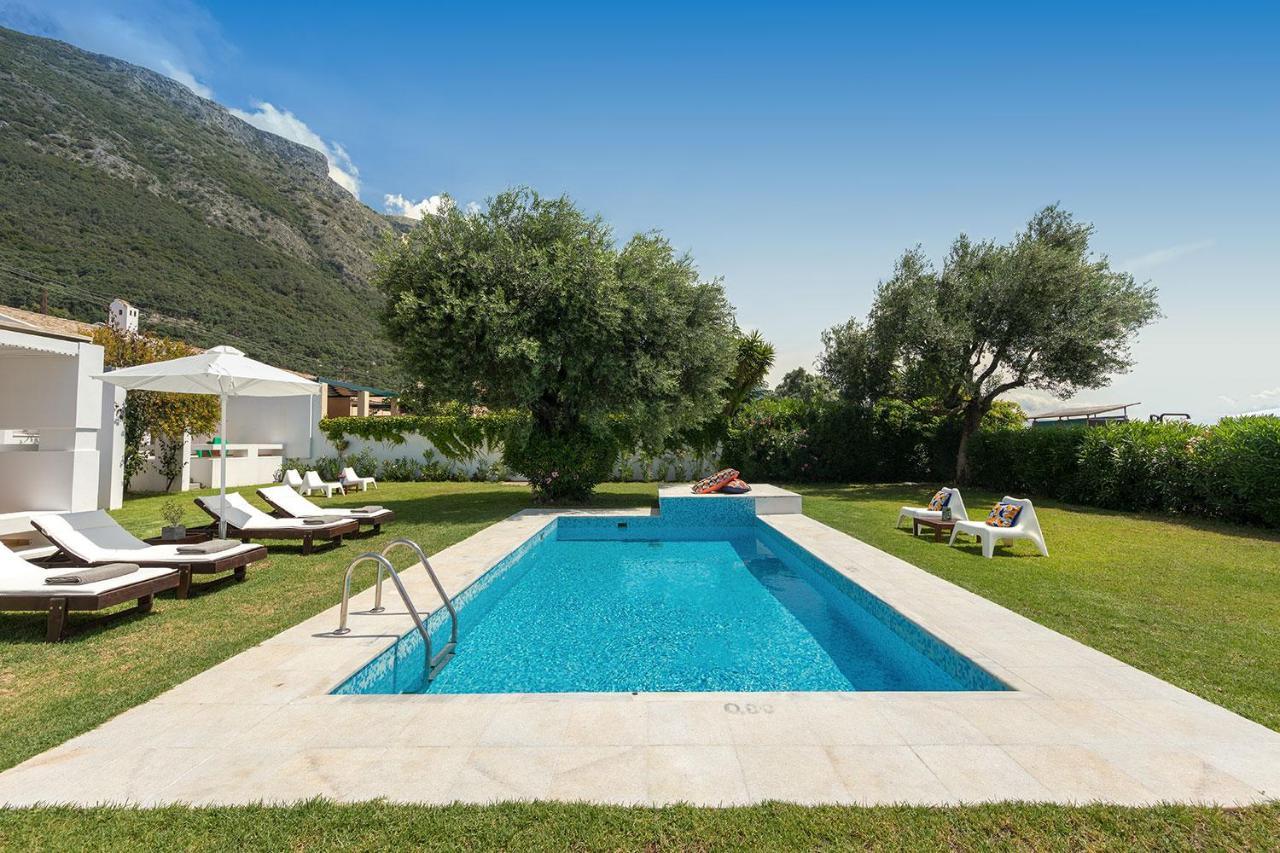 Villa Piedra Del Mar Beachfront By Villa2Be Barbati Buitenkant foto