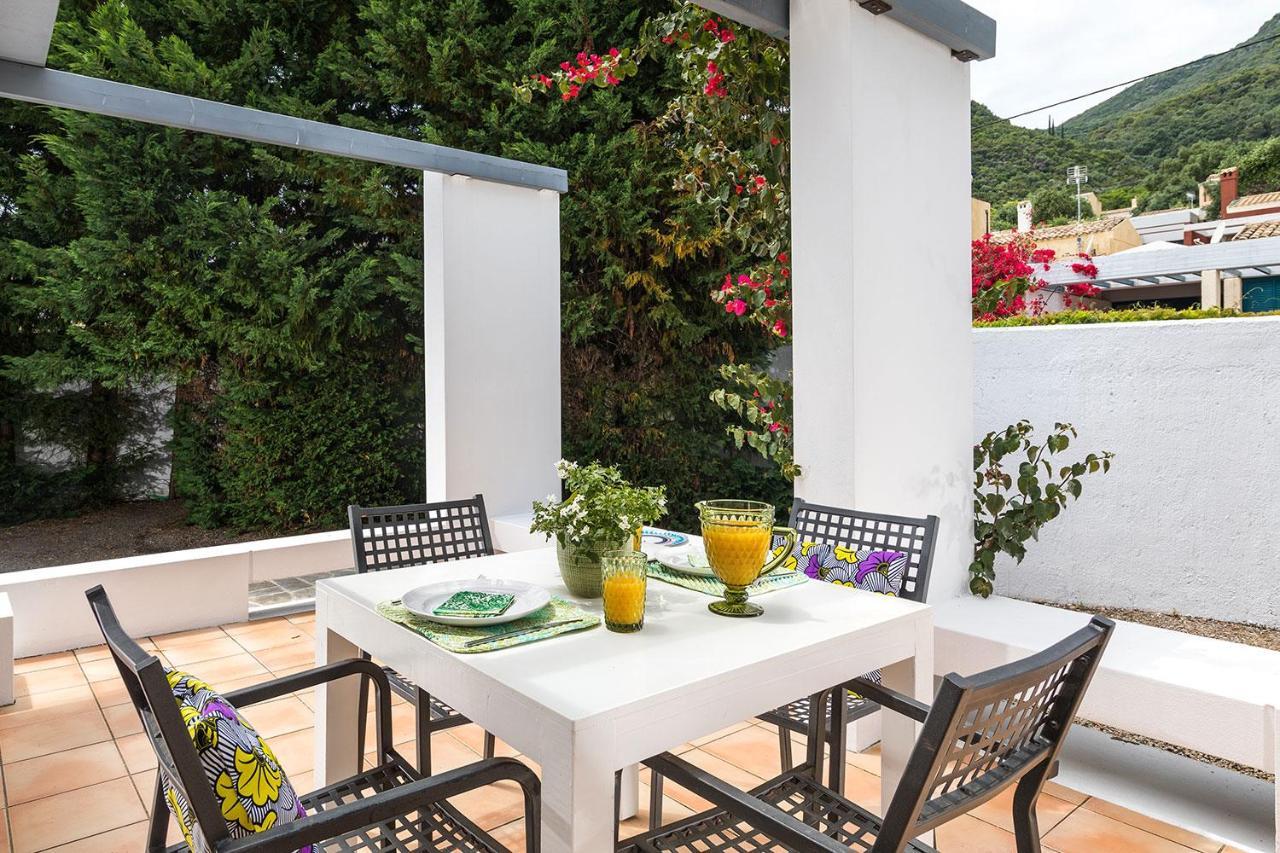 Villa Piedra Del Mar Beachfront By Villa2Be Barbati Buitenkant foto